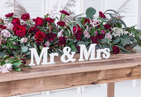 Drewniany napis - Mr & Mrs - Bielony - 50 x 9,5 cm